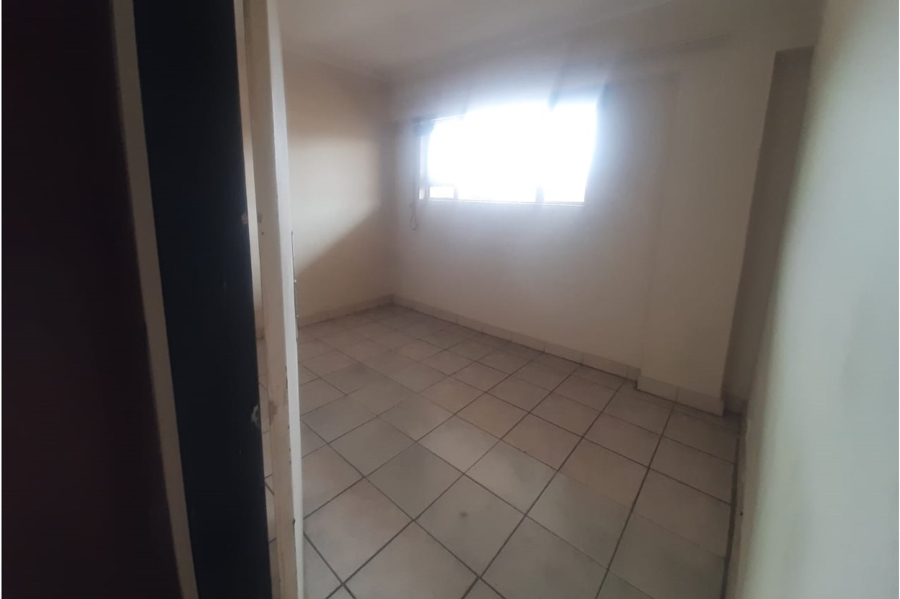 2 Bedroom Property for Sale in Rustenburg Central North West